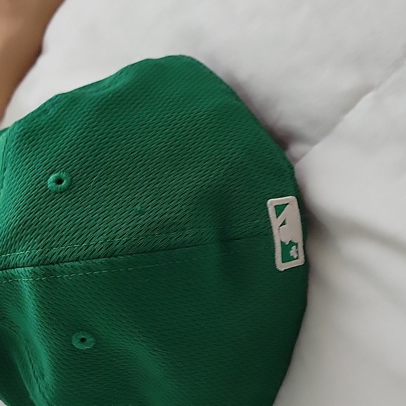 NEW YORK YANKEES HAT - Picture 3 of 6